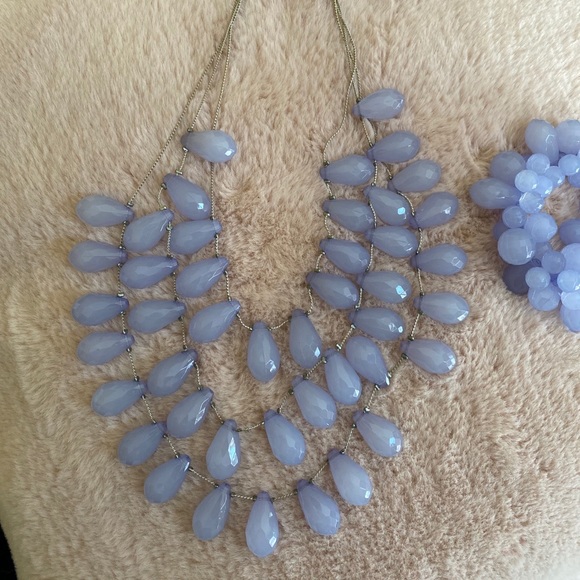 ❌ SOLD ❌ Fashion necklace and bracelet set - Picture 2 of 6